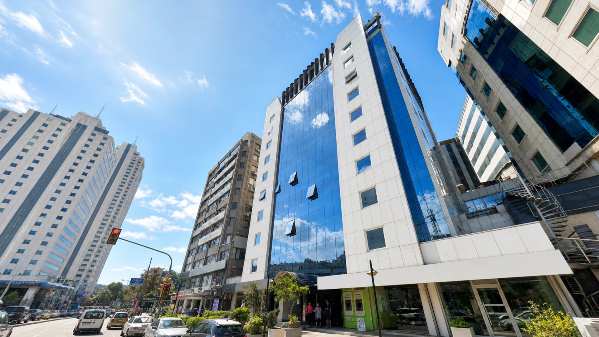 منظر خارجي لمبنى Aşçıoğlu Plaza